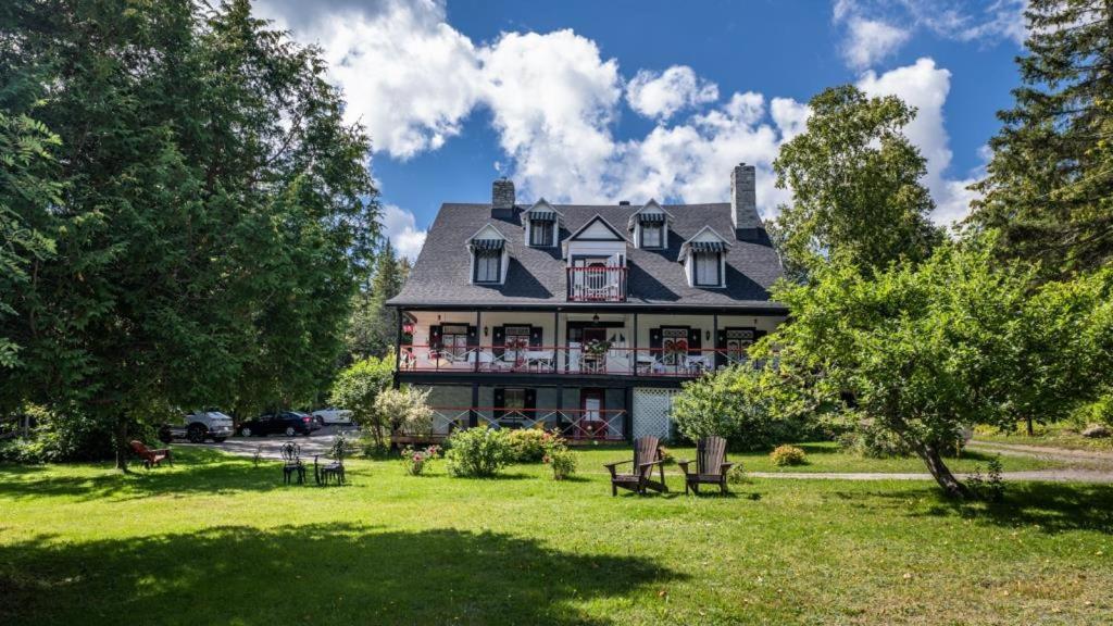 Auberge La Chatelaine La Malbaie Exterior photo